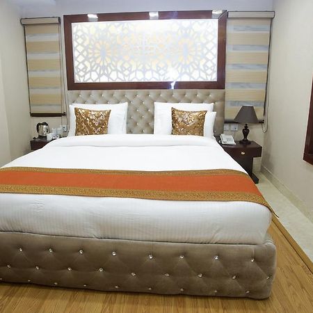 Hotel L'Affaire Delhi  Room photo